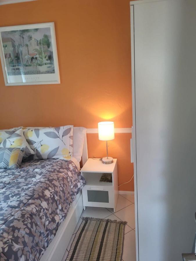 ~ Cozy In-Law Apartment Close To Siesta Key ~ Sarasota Exterior foto